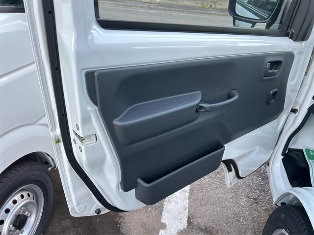 スーパーキャリイ X 4WD 3方開 AT 衝突被害軽減システム クリアランスソナー レーンアシスト アイドリングストップ 電動格納ミラー オートライト ESC エアコン パワーウィンドウ 運転席エアバッグ(23枚目)