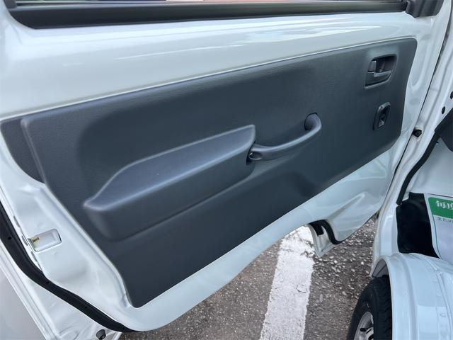 キャリイトラック KCエアコン・パワステ農繁仕様 4WD MT クリアランスソナー キーレスエントリー アイドリングストップ オートライト ESC エアコン パワーステアリング パワーウィンドウ 運転席エアバッグ 助手席エアバッグ(26枚目)