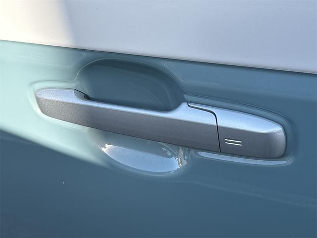 ムーヴキャンバス ストライプスＸ　両側電動スライドドア　クリアランスソナー　衝突被害軽減システム　オートライト　スマートキー　アイドリングストップ　電動格納ミラー　ベンチシート　ＣＶＴ　盗難防止システム　ＡＢＳ　ＥＳＣ（27枚目）