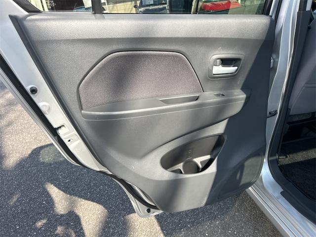 ワゴンＲ ＦＺ　衝突被害軽減システム　オートライト　スマートキー　アイドリングストップ　電動格納ミラー　シートヒーター　ベンチシート　ＣＶＴ　盗難防止システム　ＡＢＳ　ＥＳＣ　ＣＤ　ミュージックプレイヤー接続可（35枚目）