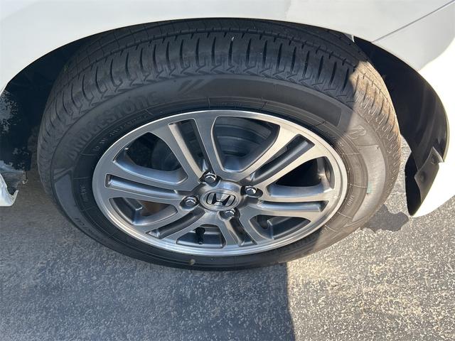 N-BOX G・Lパッケージ ETC 両側スライド・片側電動 衝突被害軽減システム スマートキー アイドリングストップ 電動格納ミラー ベンチシート CVT 盗難防止システム ABS ESC チップアップシート アルミホイール(21枚目)