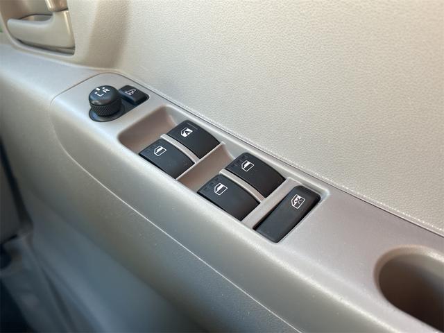 ムーヴコンテ Ｌ　ナビ　ＴＶ　キーレスエントリー　アイドリングストップ　電動格納ミラー　ベンチシート　ＣＶＴ　盗難防止システム　ＡＢＳ　ＣＤ　Ｂｌｕｅｔｏｏｔｈ　衝突安全ボディ　エアコン　パワーステアリング（9枚目）