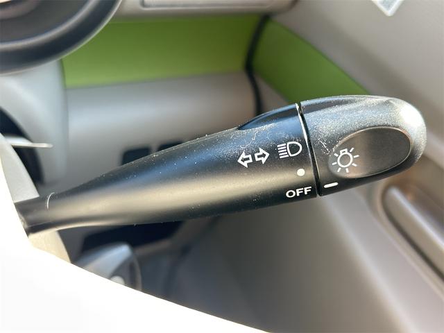 ムーヴコンテ Ｌ　ナビ　ＴＶ　キーレスエントリー　アイドリングストップ　電動格納ミラー　ベンチシート　ＣＶＴ　盗難防止システム　ＡＢＳ　ＣＤ　Ｂｌｕｅｔｏｏｔｈ　衝突安全ボディ　エアコン　パワーステアリング（11枚目）