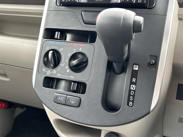 タント LリミテッドSAIII ドライブレコーダー ETC バックカメラ 両側スライドドア ナビ TV 衝突被害軽減システム オートマチックハイビーム キーレスエントリー アイドリングストップ 電動格納ミラー ベンチシート CVT(7枚目)