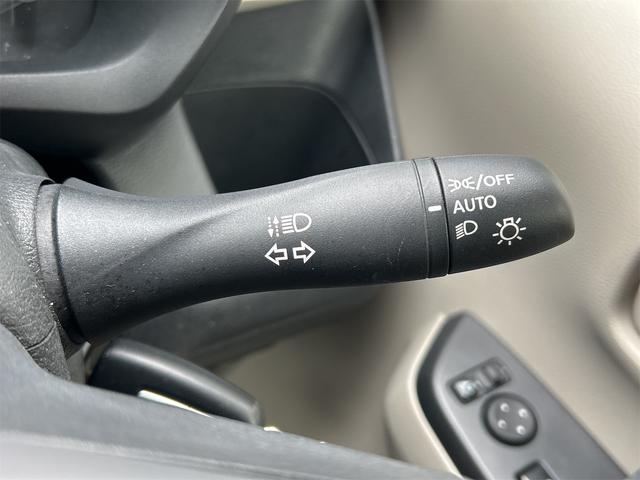 デイズ Ｂ　クリアランスソナー　衝突被害軽減システム　オートライト　キーレスエントリー　アイドリングストップ　電動格納ミラー　ベンチシート　ＣＶＴ　ＡＢＳ　ＣＤ　エアコン　パワーステアリング　パワーウィンドウ（7枚目）