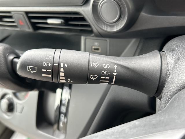 デイズ Ｂ　クリアランスソナー　衝突被害軽減システム　オートライト　キーレスエントリー　アイドリングストップ　電動格納ミラー　ベンチシート　ＣＶＴ　ＡＢＳ　ＣＤ　エアコン　パワーステアリング　パワーウィンドウ（8枚目）