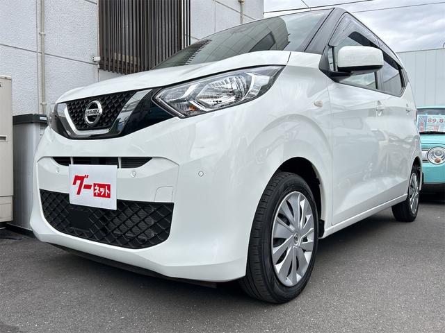 デイズ Ｂ　クリアランスソナー　衝突被害軽減システム　オートライト　キーレスエントリー　アイドリングストップ　電動格納ミラー　ベンチシート　ＣＶＴ　ＡＢＳ　ＣＤ　エアコン　パワーステアリング　パワーウィンドウ（12枚目）