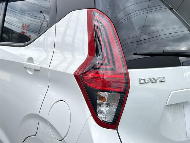 デイズ Ｂ　クリアランスソナー　衝突被害軽減システム　オートライト　キーレスエントリー　アイドリングストップ　電動格納ミラー　ベンチシート　ＣＶＴ　ＡＢＳ　ＣＤ　エアコン　パワーステアリング　パワーウィンドウ（25枚目）