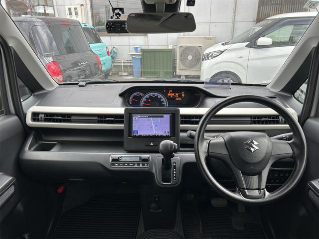 ワゴンＲ ハイブリッドＦＸ　ドライブレコーダー　ＥＴＣ　ナビ　レーンアシスト　衝突被害軽減システム　オートライト　スマートキー　アイドリングストップ　電動格納ミラー　シートヒーター　ベンチシート　ＣＶＴ　盗難防止システム　ＡＢＳ（2枚目）