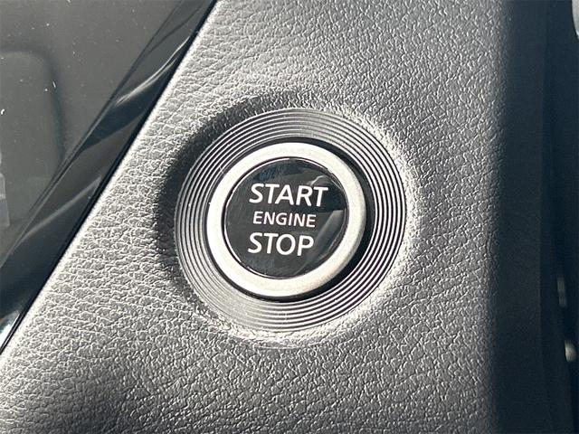 デリカミニ Ｇ　バックカメラ　両側スライド・片側電動　レーンアシスト　衝突被害軽減システム　オートライト　ＬＥＤヘッドランプ　スマートキー　アイドリングストップ　電動格納ミラー　シートヒーター（7枚目）