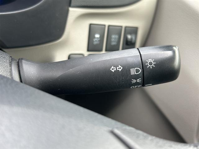 ミライース X スマートセレクションSA 衝突被害軽減システム キーレスエントリー アイドリングストップ 電動格納ミラー CVT 盗難防止システム ABS ESC CD ミュージックプレイヤー接続可 アルミホイール 衝突安全ボディ エアコン(9枚目)