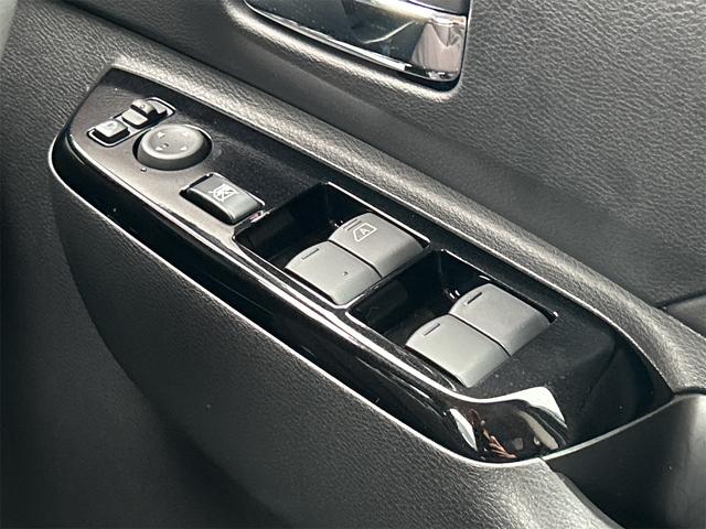 デリカミニ Ｇ　プレミアム　全周囲カメラ　両側電動スライドドア　オートクルーズコントロール　レーンアシスト　衝突被害軽減システム　オートライト　ＬＥＤヘッドランプ　スマートキー　アイドリングストップ　電動格納ミラー（46枚目）