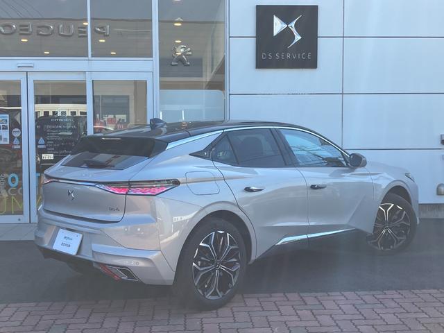 ＤＳ４ リヴォリ　ピュアテック　ワンオーナー　革シート　全方位カメラ　ＬＥＤ　スピーカー８個　ナビ　レーンキープアシスト　ＥＴＣ　クルコン　コーナーセンサー　スマキー　衝突軽減ブレーキ　電動シート　ＵＳＢ　置くだけ充電装備（3枚目）