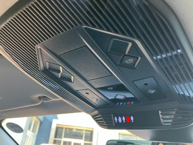 ＤＳ４ リヴォリ　ピュアテック　ワンオーナー　革シート　全方位カメラ　ＬＥＤ　スピーカー８個　ナビ　レーンキープアシスト　ＥＴＣ　クルコン　コーナーセンサー　スマキー　衝突軽減ブレーキ　電動シート　ＵＳＢ　置くだけ充電装備（18枚目）