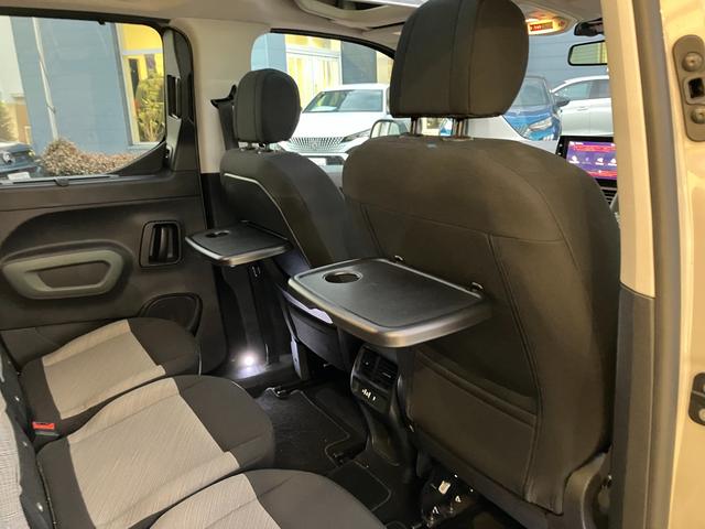 ベルランゴ シャイン XTR パック ワンオーナー XTR限定車 バックモニター 衝突軽減ブレーキ ドライブレコーダー アイドリングストップ オートエアコン サイドカメラ ルーフレール オートライト ETC オートハイビーム スマキー(17枚目)