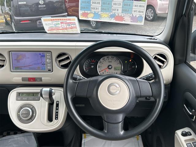 ミラココア ココアプラスＸ　ナビ　ＴＶ　スマートキー　アイドリングストップ　電動格納ミラー　ベンチシート　ＣＶＴ　盗難防止システム　ＡＢＳ　ＣＤ　ＵＳＢ　ルーフレール　アルミホイール　衝突安全ボディ　エアコン　パワーステアリング（3枚目）