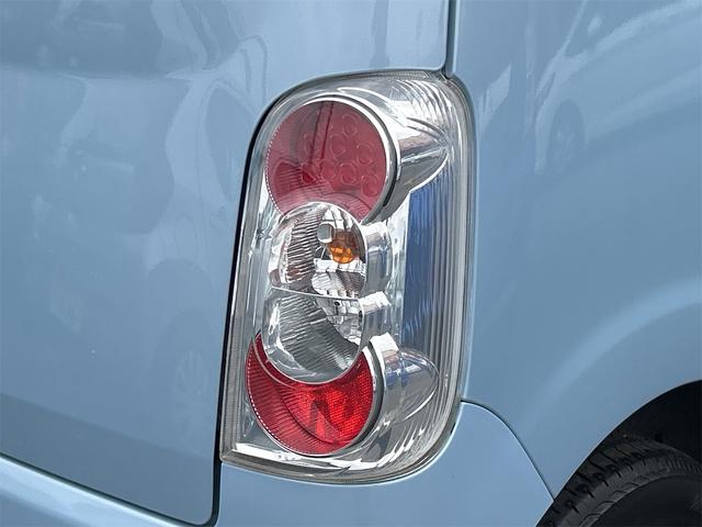 ミラココア ココアプラスＸ　ナビ　ＴＶ　スマートキー　アイドリングストップ　電動格納ミラー　ベンチシート　ＣＶＴ　盗難防止システム　ＡＢＳ　ＣＤ　ＵＳＢ　ルーフレール　アルミホイール　衝突安全ボディ　エアコン　パワーステアリング（26枚目）