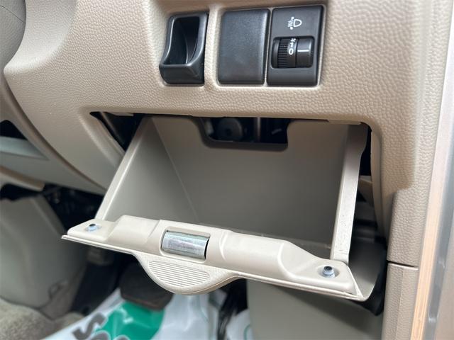 エブリイワゴン ＪＰターボ　ハイルーフ　ドライブレコーダー　両側スライドドア　キーレスエントリー　電動格納ミラー　ＡＴ　盗難防止システム　ＡＢＳ　ＣＤ　衝突安全ボディ　エアコン　パワーステアリング　パワーウィンドウ（11枚目）