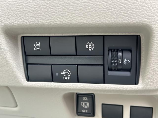 ルークス Ｘ　全周囲カメラ　両側スライド・片側電動　クリアランスソナー　衝突被害軽減システム　オートライト　ＬＥＤヘッドランプ　スマートキー　アイドリングストップ　電動格納ミラー　ベンチシート　ＣＶＴ（9枚目）