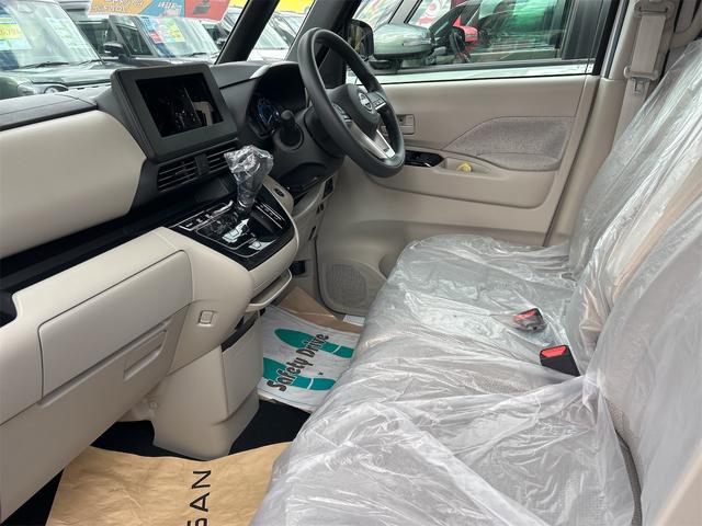 ルークス Ｘ　全周囲カメラ　両側スライド・片側電動　クリアランスソナー　衝突被害軽減システム　オートライト　ＬＥＤヘッドランプ　スマートキー　アイドリングストップ　電動格納ミラー　ベンチシート　ＣＶＴ（28枚目）