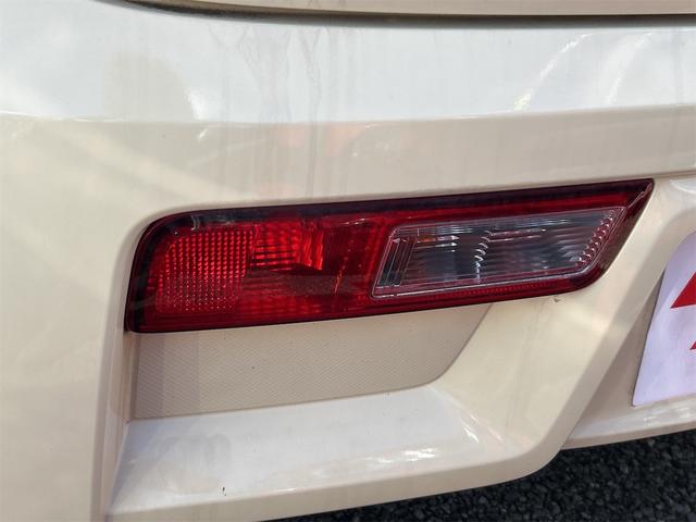 アルト F ETC ナビ TV キーレスエントリー AT 盗難防止システム ABS ESC CD 衝突安全ボディ エアコン パワーステアリング パワーウィンドウ 運転席エアバッグ 助手席エアバッグ(16枚目)