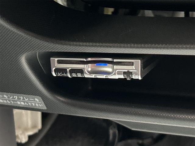 ステラ カスタムR ETC オートライト HID スマートキー アイドリングストップ 電動格納ミラー ベンチシート CVT 盗難防止システム ABS CD USB アルミホイール 衝突安全ボディ エアコン(11枚目)