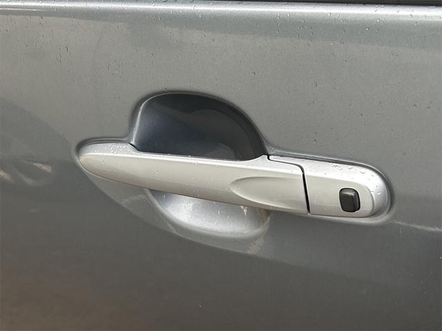 ステラ カスタムR ETC オートライト HID スマートキー アイドリングストップ 電動格納ミラー ベンチシート CVT 盗難防止システム ABS CD USB アルミホイール 衝突安全ボディ エアコン(30枚目)