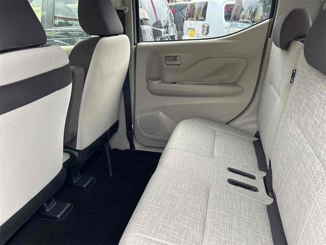 デイズ Ｘ　全周囲カメラ　ナビ　ＴＶ　クリアランスソナー　衝突被害軽減システム　オートライト　スマートキー　アイドリングストップ　電動格納ミラー　ベンチシート　ＣＶＴ　盗難防止システム　ＡＢＳ　ＥＳＣ　ＣＤ（24枚目）