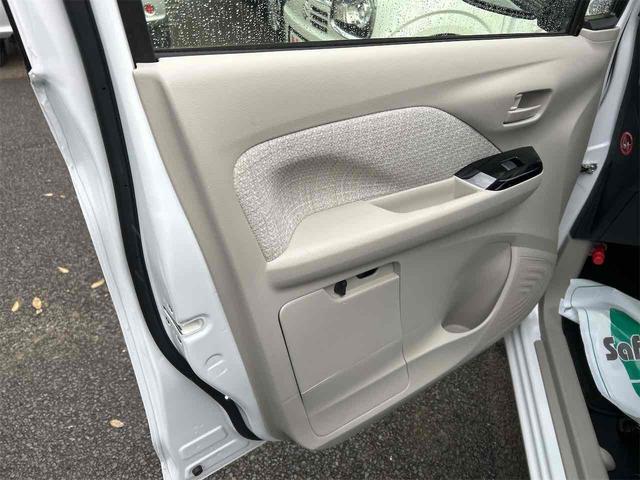 デイズ Ｘ　全周囲カメラ　ナビ　ＴＶ　クリアランスソナー　衝突被害軽減システム　オートライト　スマートキー　アイドリングストップ　電動格納ミラー　ベンチシート　ＣＶＴ　盗難防止システム　ＡＢＳ　ＥＳＣ　ＣＤ（26枚目）