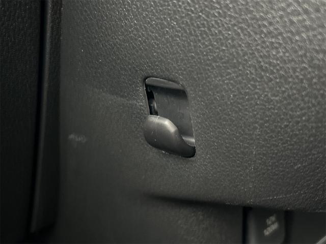 ムーヴキャンバス ストライプスＧ　バックカメラ　両側電動スライドドア　ＴＶ　クリアランスソナー　衝突被害軽減システム　オートライト　ＬＥＤヘッドランプ　スマートキー　アイドリングストップ　電動格納ミラー　シートヒーター　ベンチシート（49枚目）