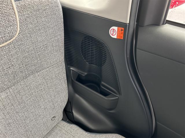 ムーヴキャンバス ストライプスＧ　バックカメラ　両側電動スライドドア　ＴＶ　クリアランスソナー　衝突被害軽減システム　オートライト　ＬＥＤヘッドランプ　スマートキー　アイドリングストップ　電動格納ミラー　シートヒーター　ベンチシート（53枚目）