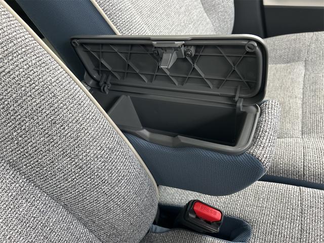 ムーヴキャンバス ストライプスＧ　バックカメラ　両側電動スライドドア　ＴＶ　クリアランスソナー　衝突被害軽減システム　オートライト　ＬＥＤヘッドランプ　スマートキー　アイドリングストップ　電動格納ミラー　シートヒーター　ベンチシート（56枚目）