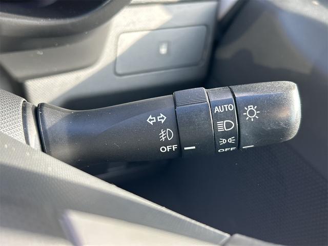 ムーヴ カスタム X ETC オートライト LEDヘッドランプ スマートキー アイドリングストップ 電動格納ミラー ベンチシート CVT 盗難防止システム ABS CD USB Bluetooth アルミホイール(10枚目)