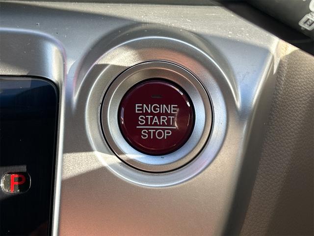 N-WGN G・ターボパッケージ ETC 衝突被害軽減システム オートライト HID スマートキー アイドリングストップ 電動格納ミラー ベンチシート CVT 盗難防止システム ABS ESC CD(6枚目)