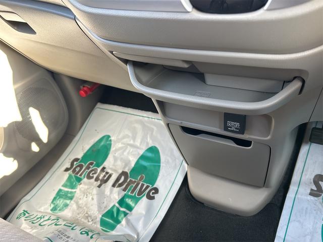 N-WGN G・ターボパッケージ ETC 衝突被害軽減システム オートライト HID スマートキー アイドリングストップ 電動格納ミラー ベンチシート CVT 盗難防止システム ABS ESC CD(47枚目)