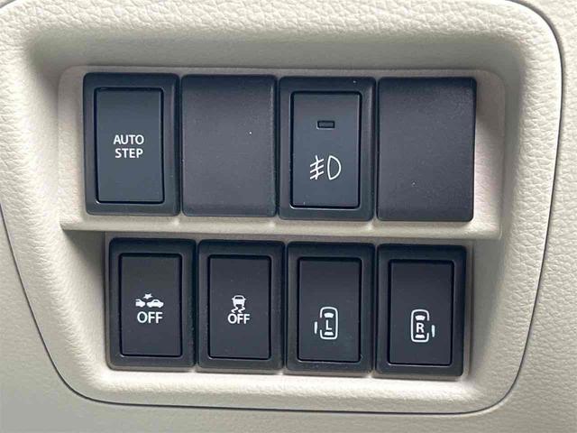 エブリイワゴン ＰＺターボスペシャル　ハイルーフ　両側電動スライドドア　ナビ　ＴＶ　衝突被害軽減システム　オートライト　ＨＩＤ　スマートキー　電動格納ミラー　ベンチシート　ＡＴ　盗難防止システム　ＡＢＳ　ＥＳＣ　ＣＤ（8枚目）