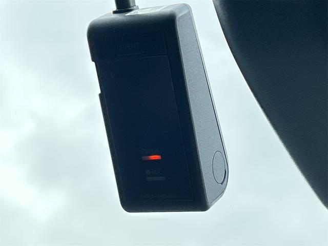 ピクシスジョイ Ｆ　Ｇ　ＳＡＩＩＩ　プライムコレクション　ＥＴＣ　バックカメラ　ナビ　ＴＶ　衝突被害軽減システム　オートマチックハイビーム　オートライト　ＬＥＤヘッドランプ　スマートキー　アイドリングストップ　電動格納ミラー　シートヒーター　ベンチシート（8枚目）