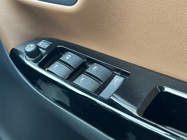 ピクシスジョイ Ｆ　Ｇ　ＳＡＩＩＩ　プライムコレクション　ＥＴＣ　バックカメラ　ナビ　ＴＶ　衝突被害軽減システム　オートマチックハイビーム　オートライト　ＬＥＤヘッドランプ　スマートキー　アイドリングストップ　電動格納ミラー　シートヒーター　ベンチシート（46枚目）