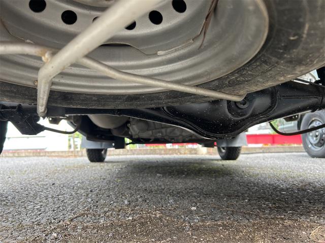 キャリイトラック ＫＣエアコン・パワステ　４ＷＤ　軽トラック　ＭＴ　エアコン　パワーステアリング　運転席エアバッグ（11枚目）