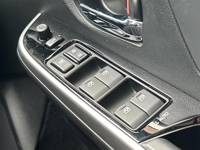 レヴォーグ １．６ＳＴＩスポーツアイサイト　４ＷＤ　ナビ　ＴＶ　クリアランスソナー　オートクルーズコントロール　レーンアシスト　衝突被害軽減システム　アルミホイール　オートライト　ＬＥＤヘッドランプ　パワーシート　スマートキー（9枚目）