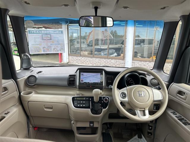 N-BOX G・Lパッケージ ETC バックカメラ 両側スライド・片側電動 ナビ TV スマートキー アイドリングストップ 電動格納ミラー ベンチシート CVT 盗難防止システム ABS ESC CD DVD再生(3枚目)