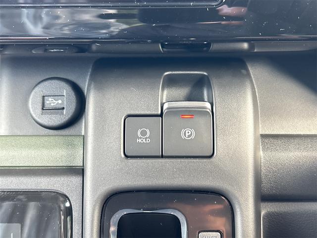 スペーシアギア ハイブリッドＸＺ　全周囲カメラ　両側電動スライドドア　ナビ　クリアランスソナー　オートクルーズコントロール　レーンアシスト　衝突被害軽減システム　オートライト　ＬＥＤヘッドランプ　スマートキー　アイドリングストップ（42枚目）