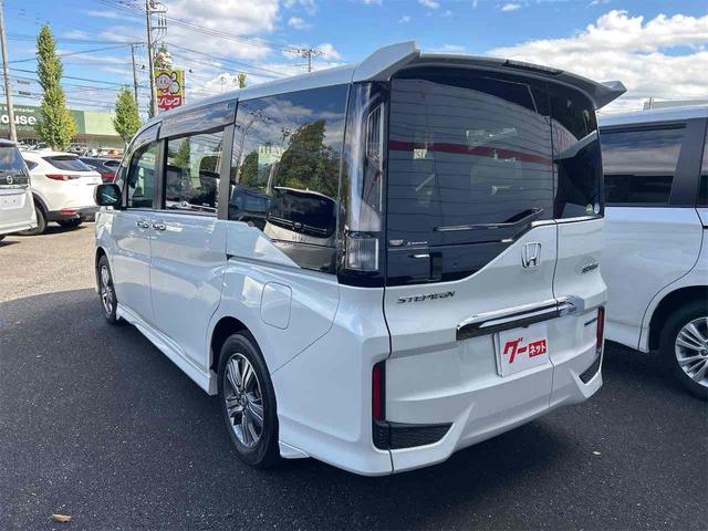 ステップワゴンスパーダ スパーダハイブリッド　Ｇ・ＥＸ　ホンダセンシング　ドライブレコーダー　ＥＴＣ　全周囲カメラ　ナビ　ＴＶ　オートクルーズコントロール　レーンアシスト　衝突被害軽減システム　両側電動スライドドア　オートライト　ＬＥＤヘッドランプ　電動リアゲート（17枚目）