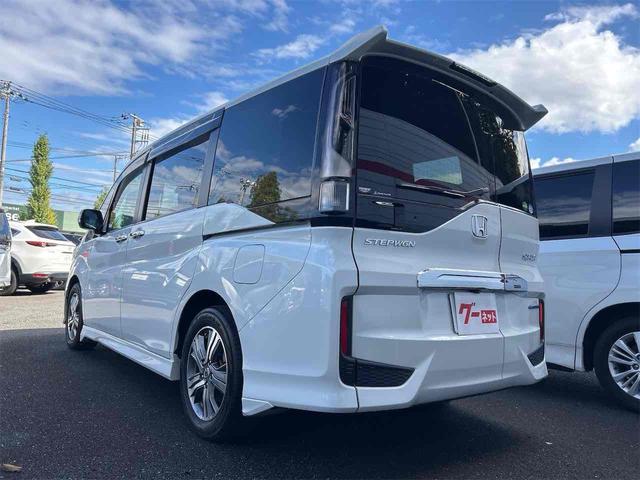ステップワゴンスパーダ スパーダハイブリッド　Ｇ・ＥＸ　ホンダセンシング　ドライブレコーダー　ＥＴＣ　全周囲カメラ　ナビ　ＴＶ　オートクルーズコントロール　レーンアシスト　衝突被害軽減システム　両側電動スライドドア　オートライト　ＬＥＤヘッドランプ　電動リアゲート（18枚目）