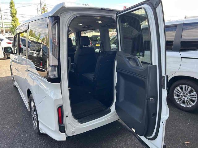 ステップワゴンスパーダ スパーダハイブリッド　Ｇ・ＥＸ　ホンダセンシング　ドライブレコーダー　ＥＴＣ　全周囲カメラ　ナビ　ＴＶ　オートクルーズコントロール　レーンアシスト　衝突被害軽減システム　両側電動スライドドア　オートライト　ＬＥＤヘッドランプ　電動リアゲート（26枚目）