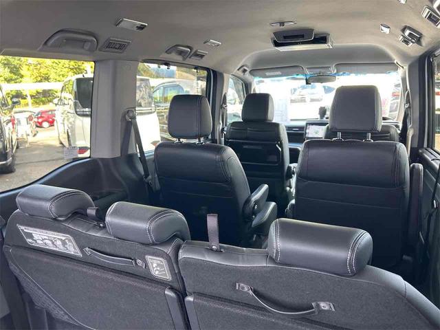 ステップワゴンスパーダ スパーダハイブリッド　Ｇ・ＥＸ　ホンダセンシング　ドライブレコーダー　ＥＴＣ　全周囲カメラ　ナビ　ＴＶ　オートクルーズコントロール　レーンアシスト　衝突被害軽減システム　両側電動スライドドア　オートライト　ＬＥＤヘッドランプ　電動リアゲート（30枚目）