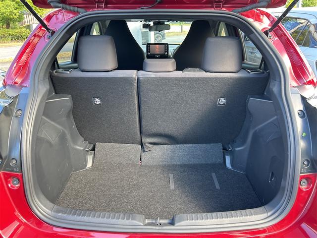 TOYOTA YARIS HYBRID G