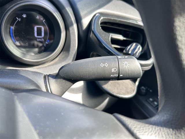 TOYOTA YARIS HYBRID G