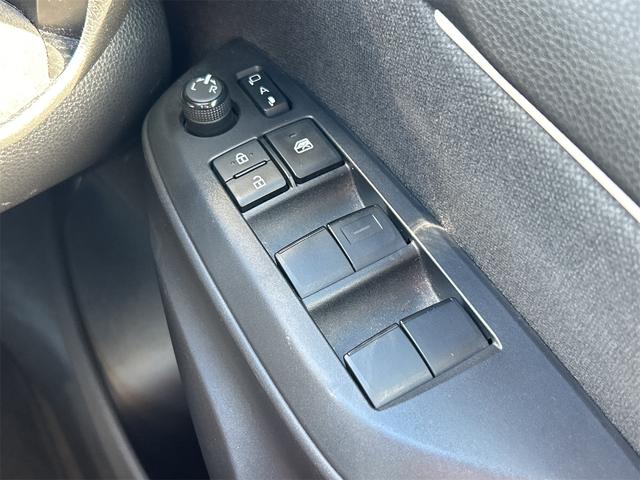 TOYOTA YARIS HYBRID G