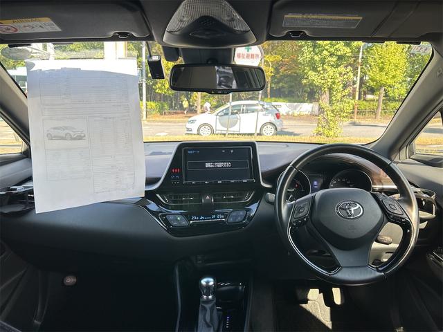 運転者にとっては日々使用することとなる運転席です。運転席が快適だと運転に集中することができますね。